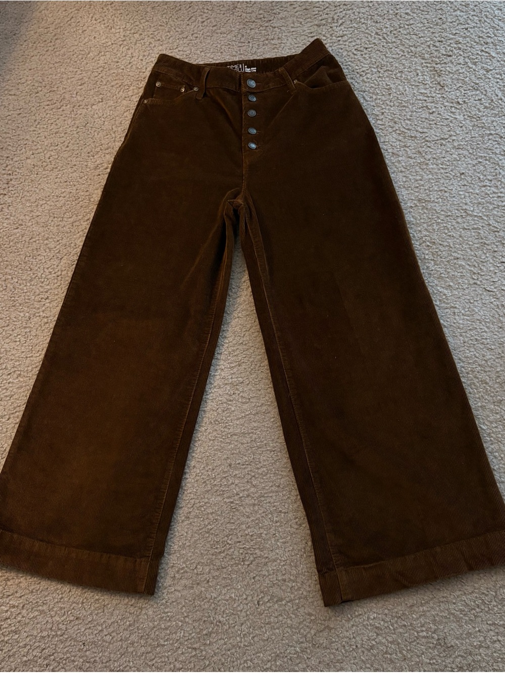 Time and Tru NWT Wide-Leg Button Up Corduroy Pants in Dark Brown.  Size 4